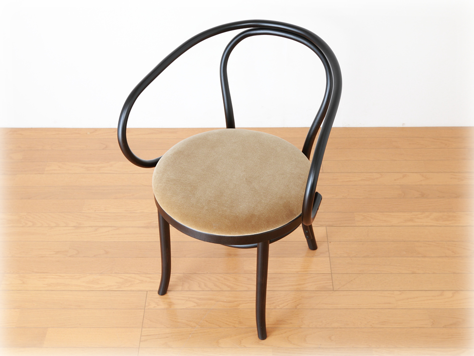 AC0440DW ページドPaged ベントアームチェア No9 Vienna/ダーク/クッションシート