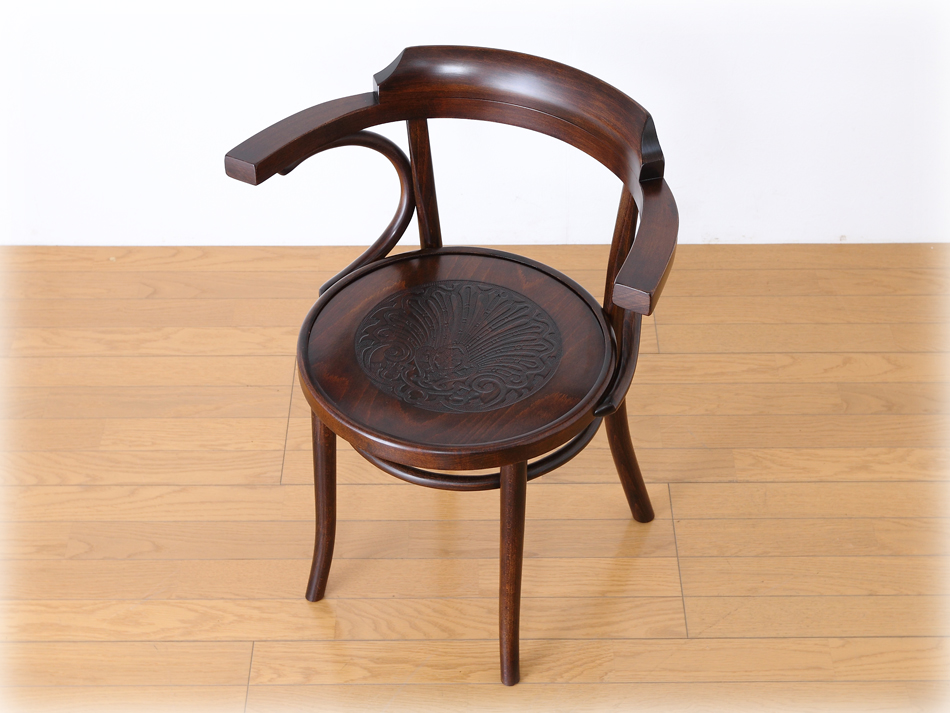 AC0431UA ファーメグFAMEG ベントウッドアームチェア No6003 / ウレタン・アンティーク